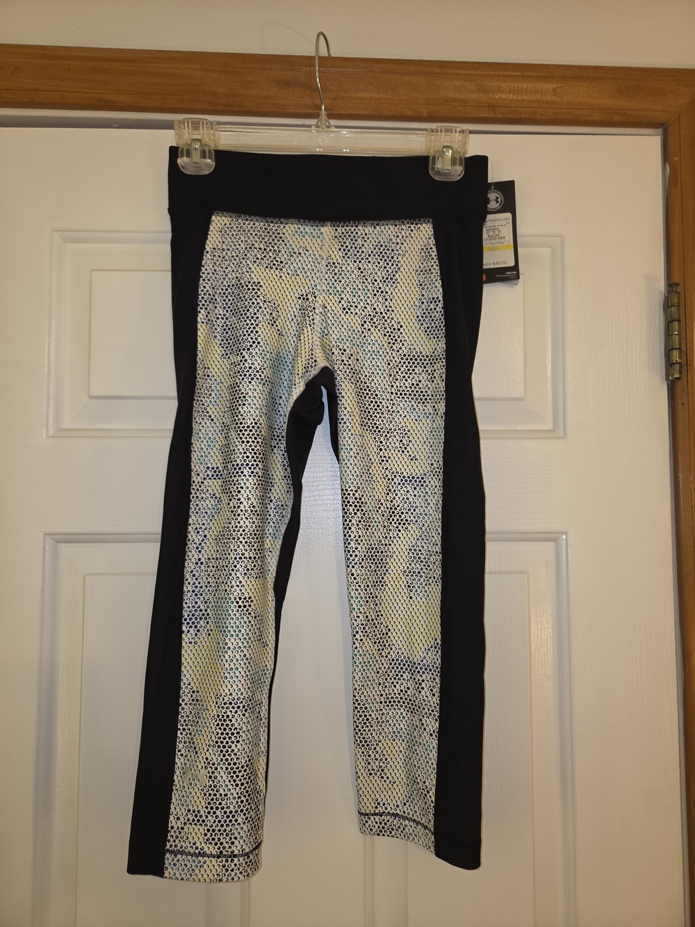 Under Armour Heat Gear Compression Leggings with Printed Front Panel, NWT